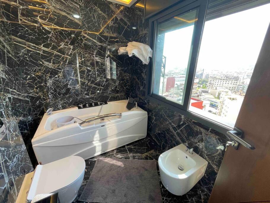 דירות Royale Duplexe Pleine Centre Tanger מראה חיצוני תמונה